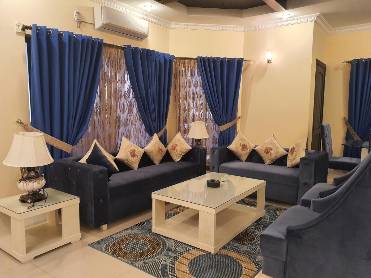 Royal Villa F-10/2 Islamabad Exterior photo