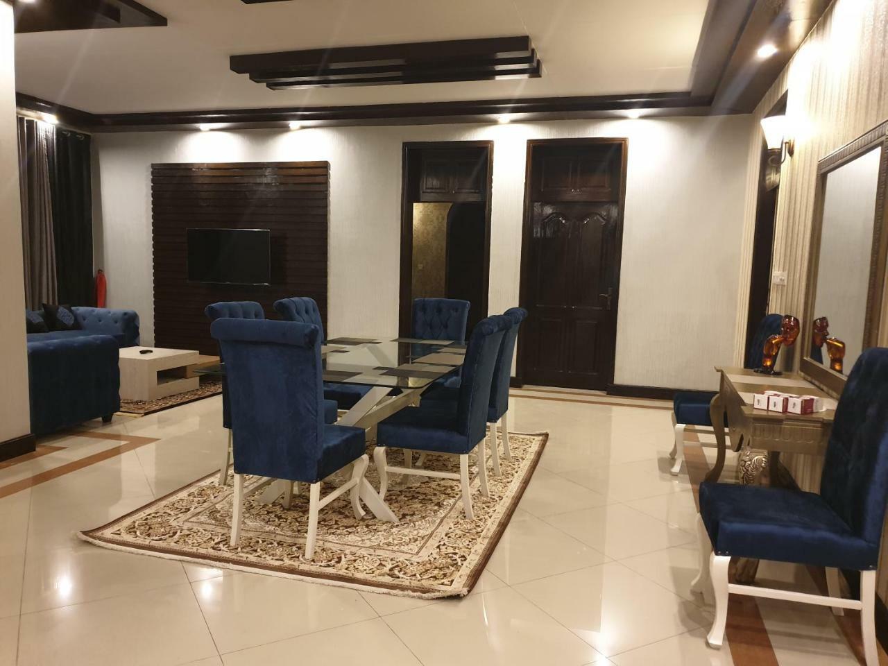 Royal Villa F-10/2 Islamabad Exterior photo